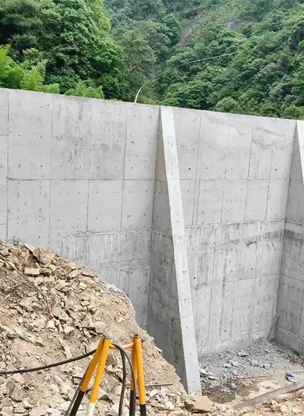 临汾吉县重力式挡土墙